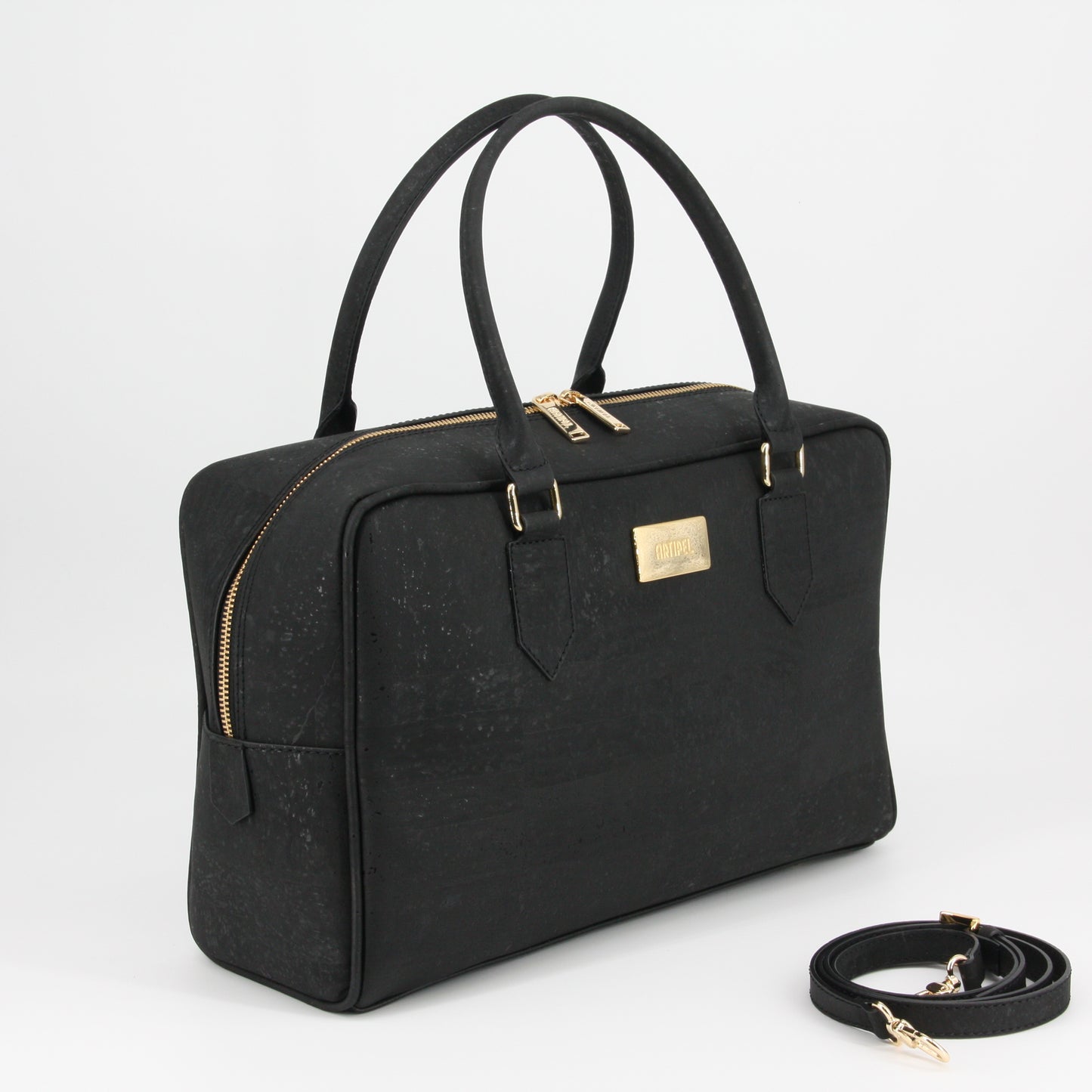 Kork Handtasche schwarz vegan Marke Artipel