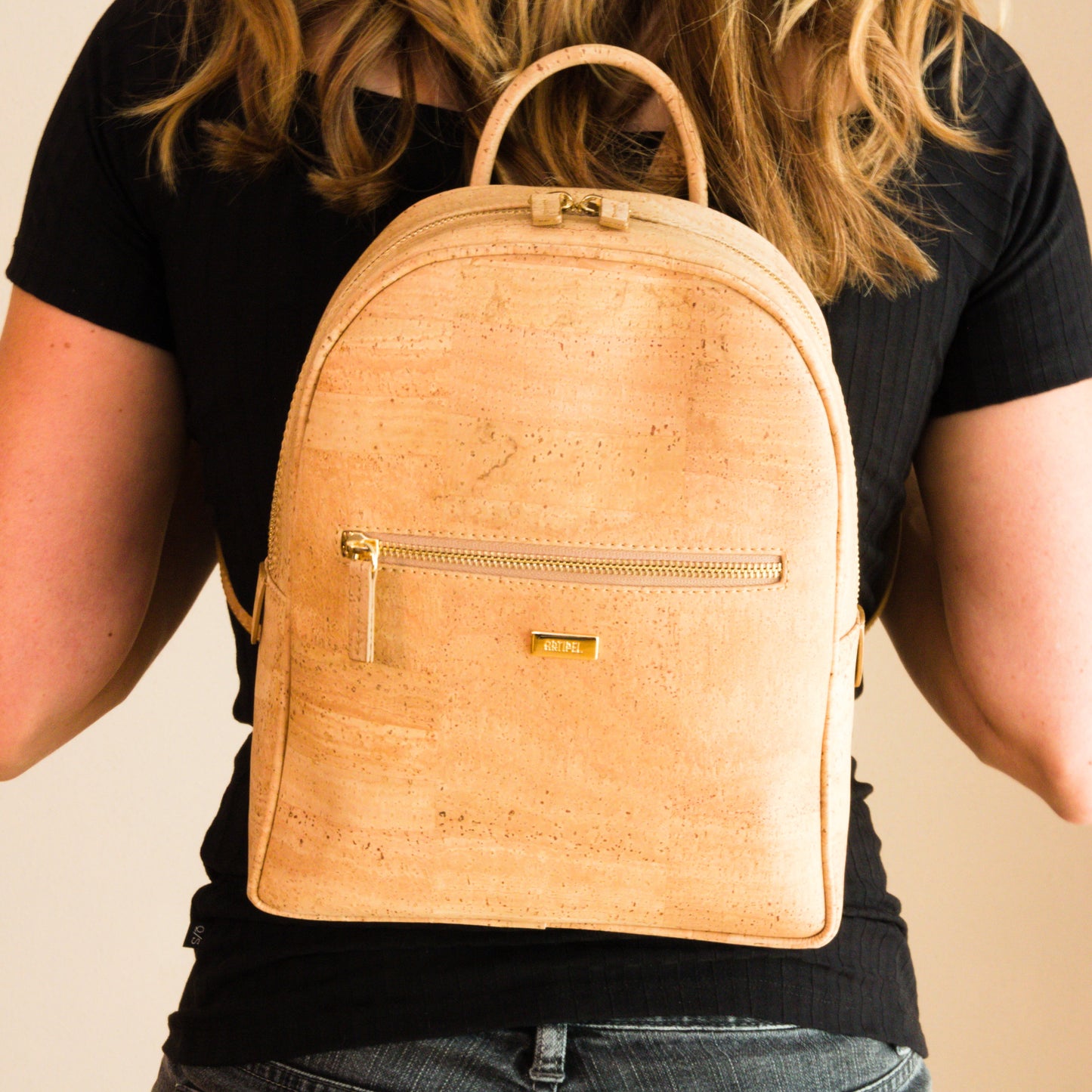 Kork Rucksack neutrale Optik Bild Tragekomfort vegan Marke Artipel