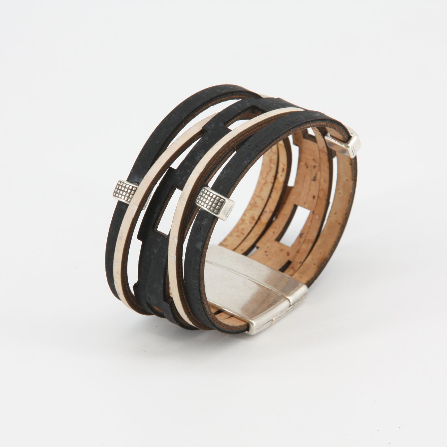 Kork Armband schwarz weiß vegan Marke Artipel