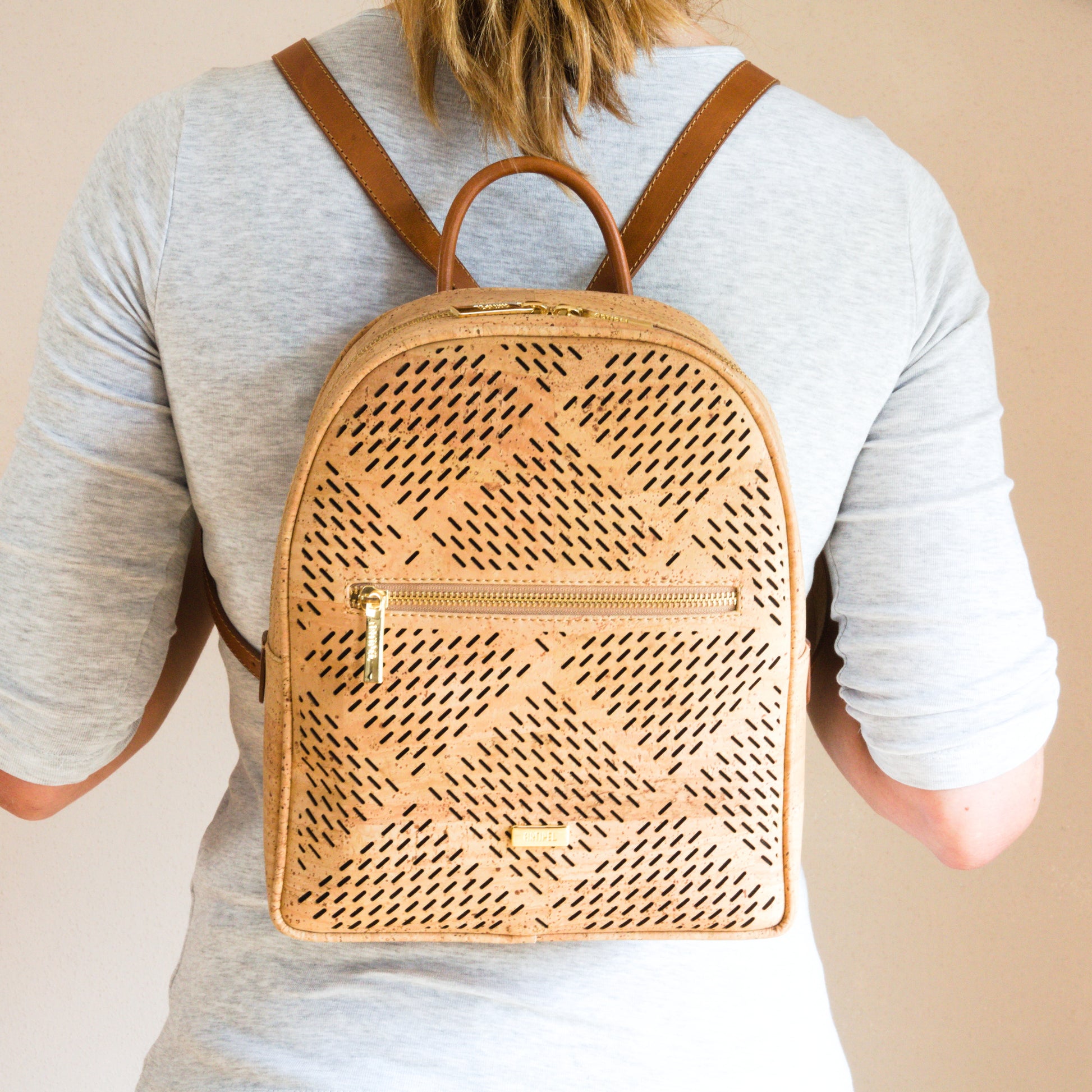 Kork Rucksack Bild Tragekomfort vegan Marke Artipel