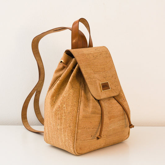 Rucksack aus Kork Beuteloptik vegan Marke Artipel